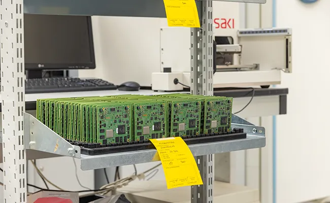assemblaggio-di-schede-elettroniche-industriali